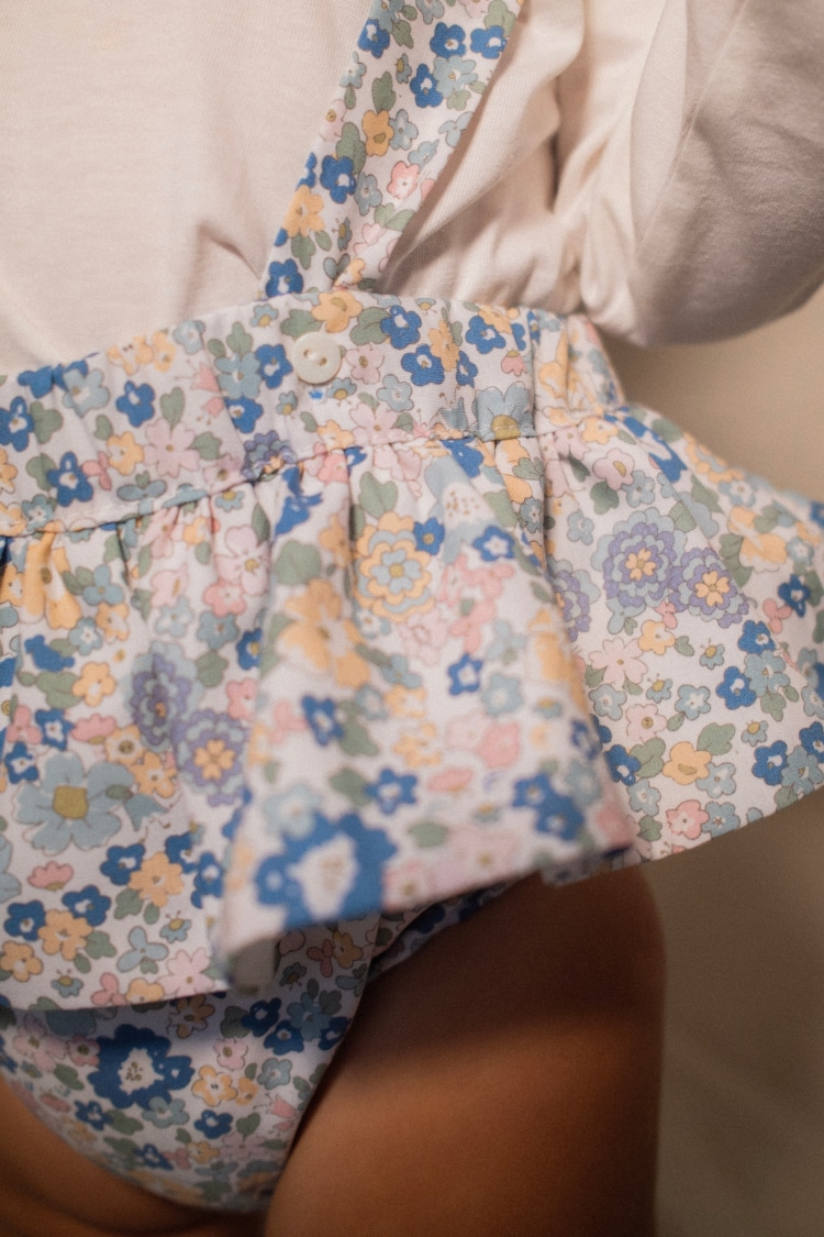 Culetin tirantes flores azules - Imagen 6