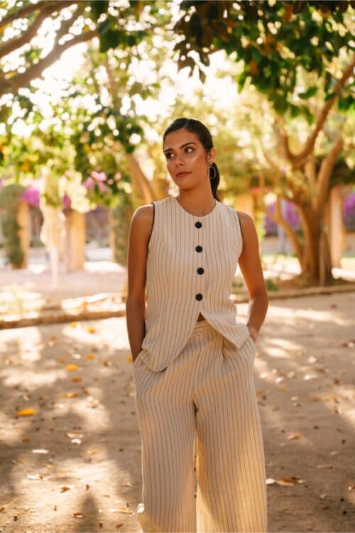 Conjunto chaleco y pantalón